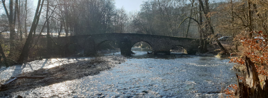 Bogenbrücke in Streithausen